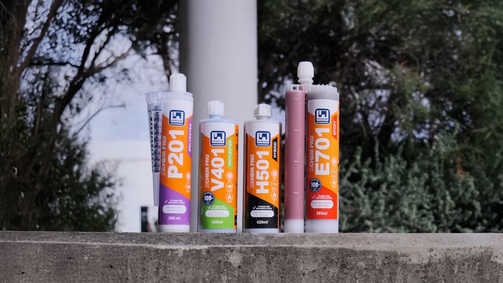 Xchem chemical anchoring animation — opening frame showing all four product variants